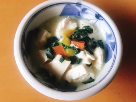 【離乳食後期】木綿豆腐と野菜のホワイトソース煮